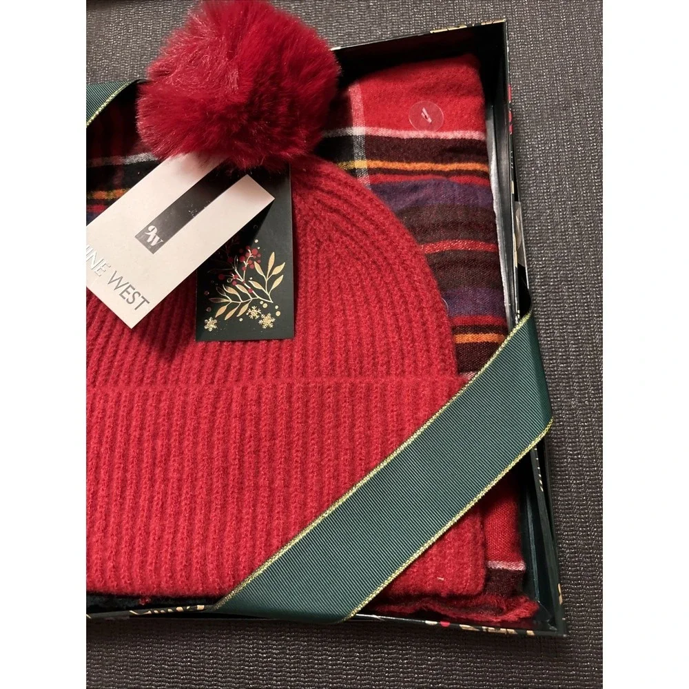 Nine West Scarf And Faux Fur Pom Beanie Set, Brand New In Box, Red Plaid Winter